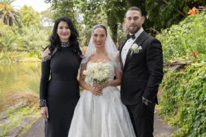 Melbourne wedding planner Gee from Gee What a Wedding with couple on their wedding day at an outdoor garden venue